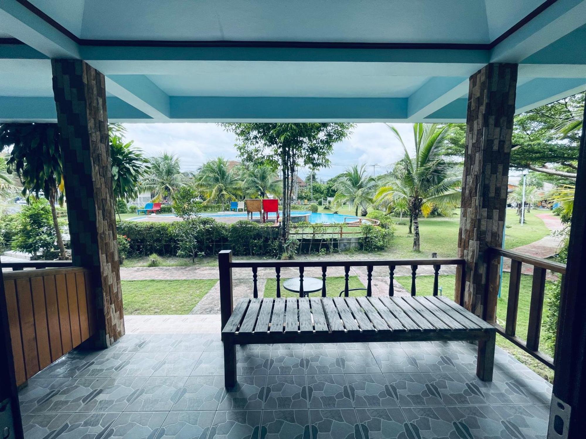 Markhouse Bungalow Ko Kut Luaran gambar