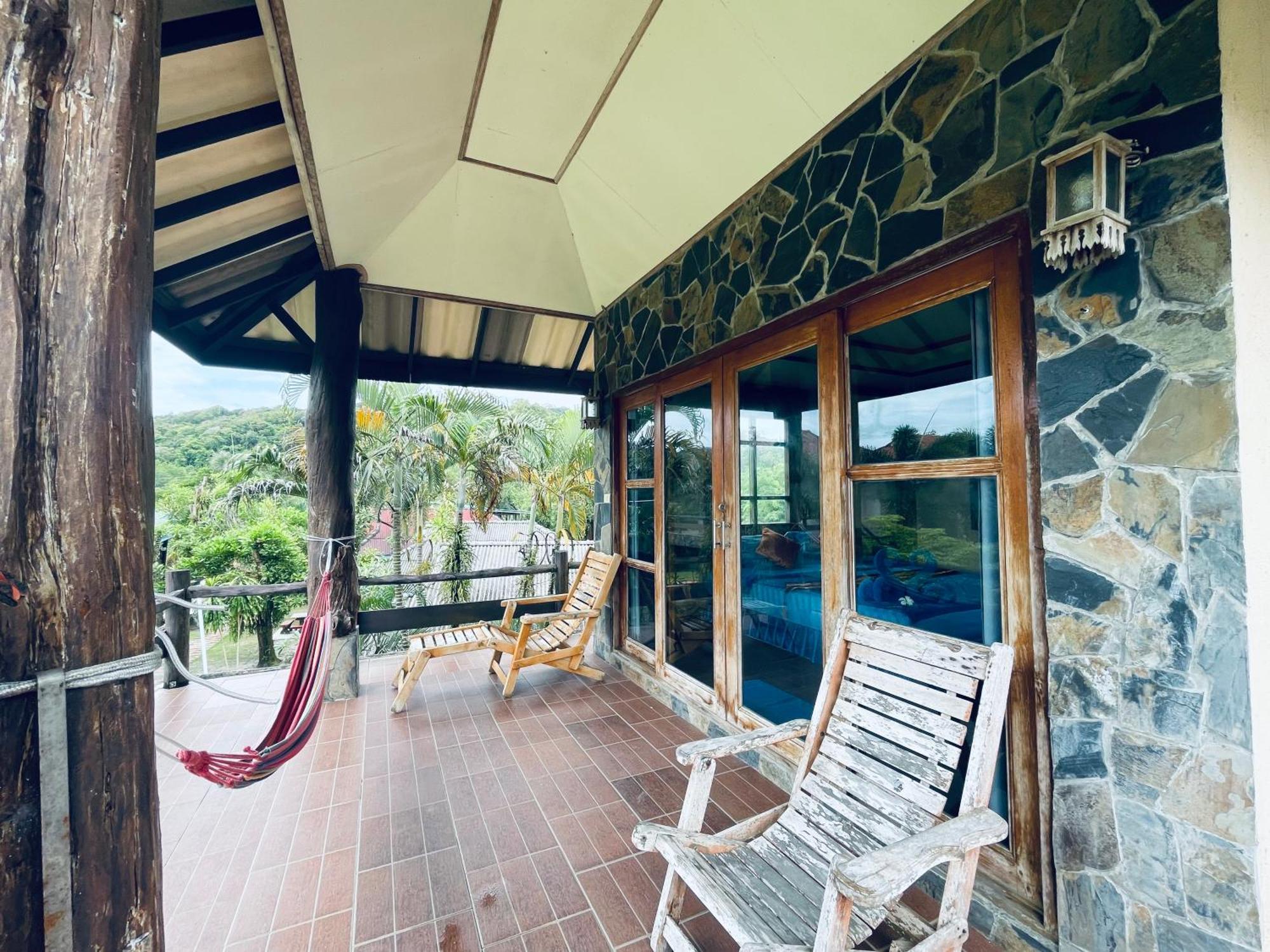 Markhouse Bungalow Ko Kut Luaran gambar