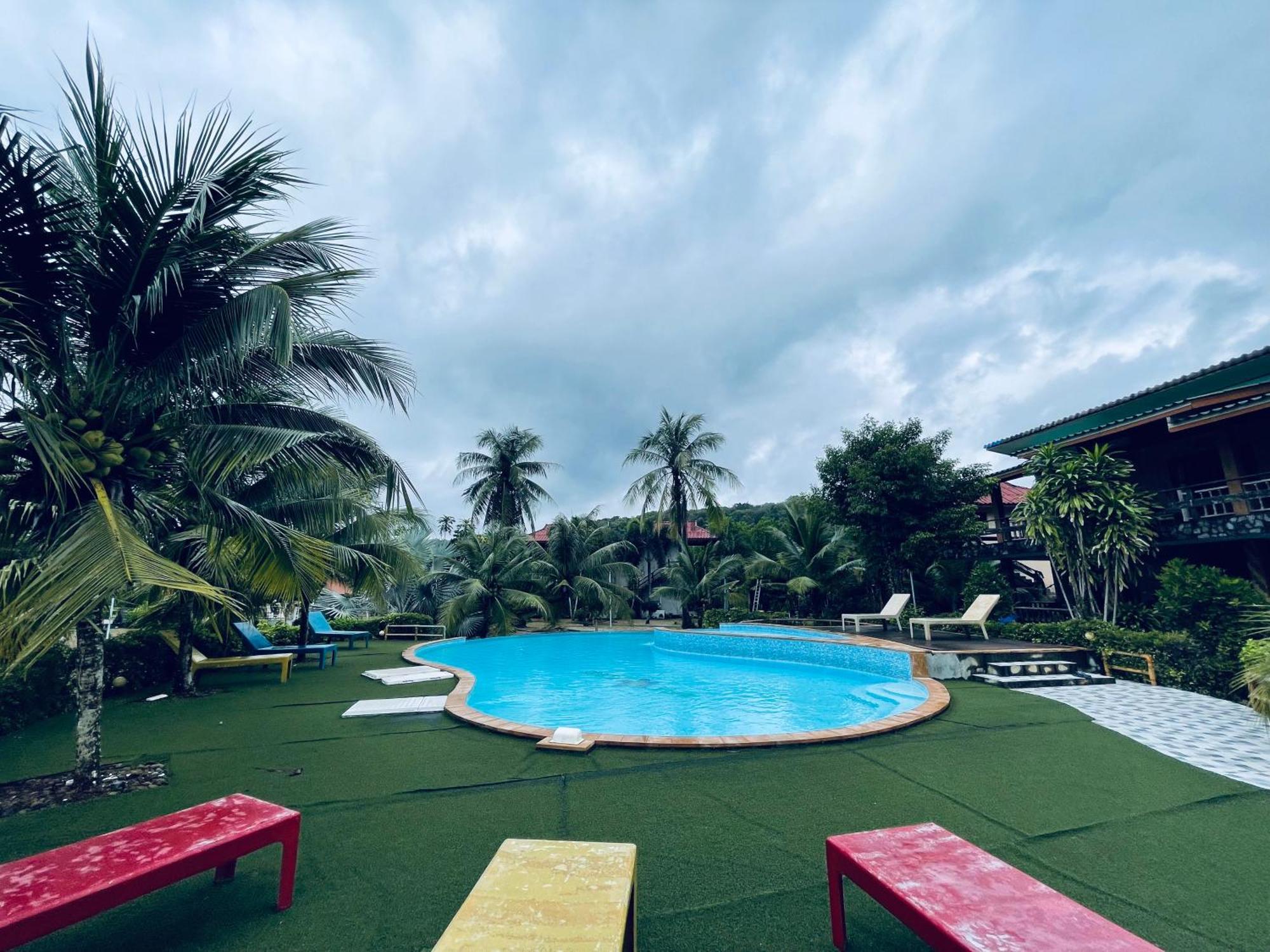 Markhouse Bungalow Ko Kut Luaran gambar