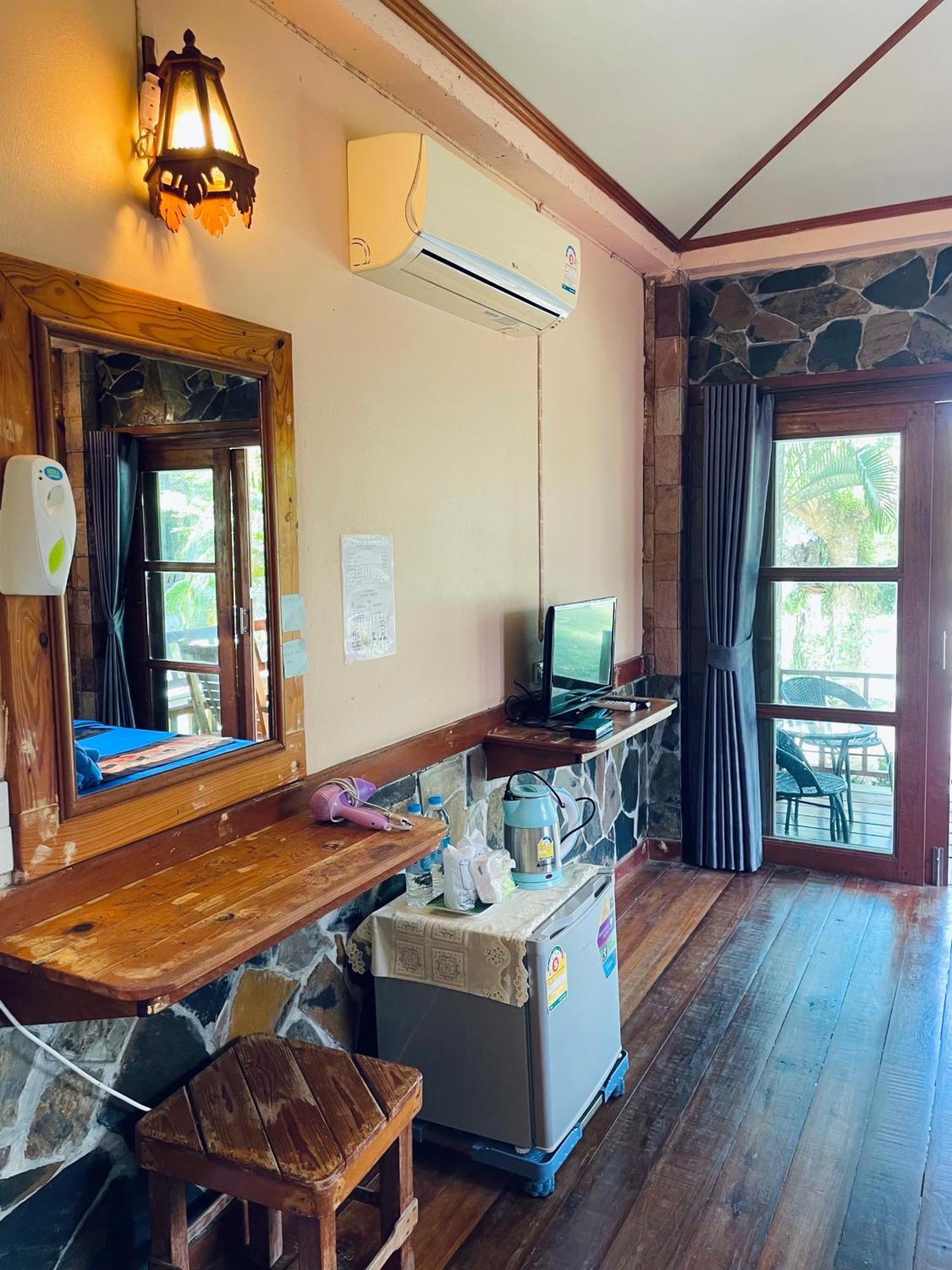Markhouse Bungalow Ko Kut Luaran gambar